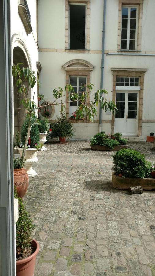 Flat Dijon Down Town Διαμέρισμα Εξωτερικό φωτογραφία